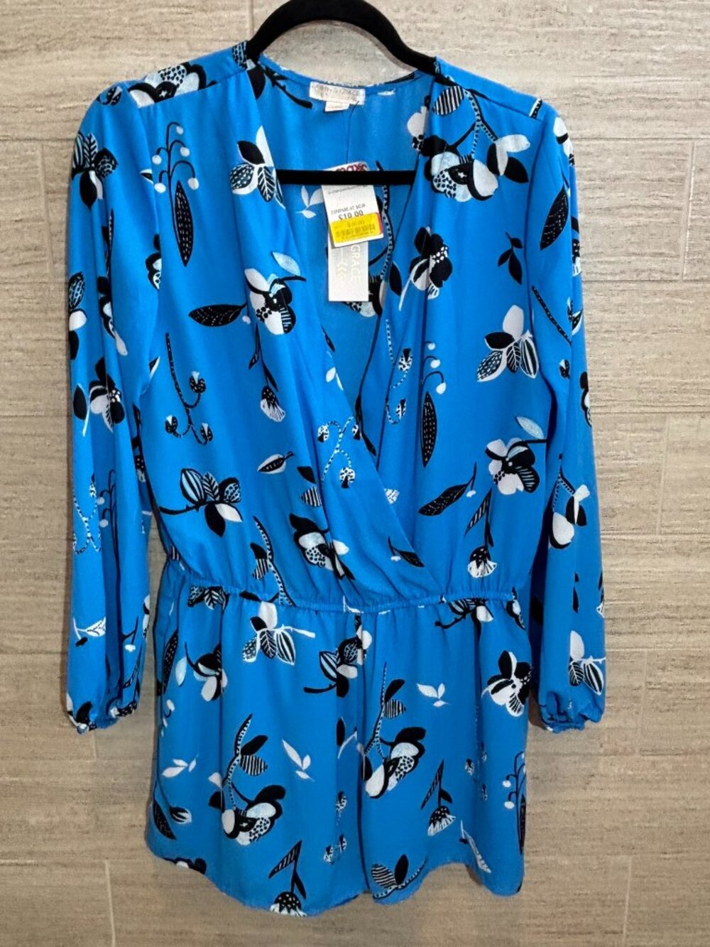 NWT Finn & Grace Blue Flora Romper